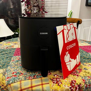Cosori Pro LE 5-Quart Digital Air Fryer, Matte Black, Touchscreen, NWOT